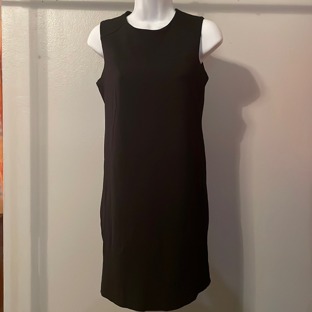 CYNTHIA ROWLEY
Crew Neck Mini Dress
Size: XS
